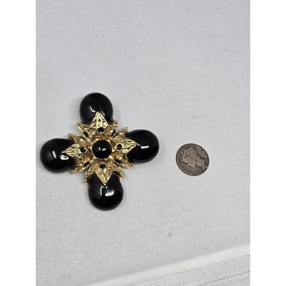 Vtg St John Couture Enamel Maltese Cross Brooch Pin - Mint - Picture 4 of 6